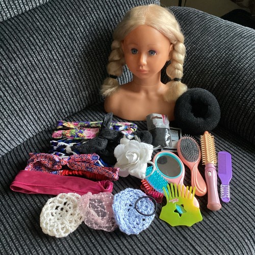 Dolls hair styling - dolls,