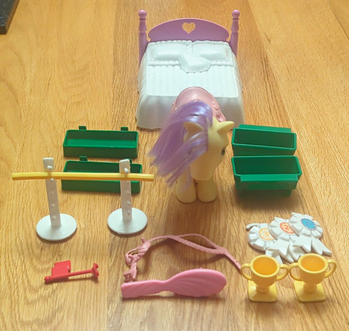 Pony doll playset lot - lot,